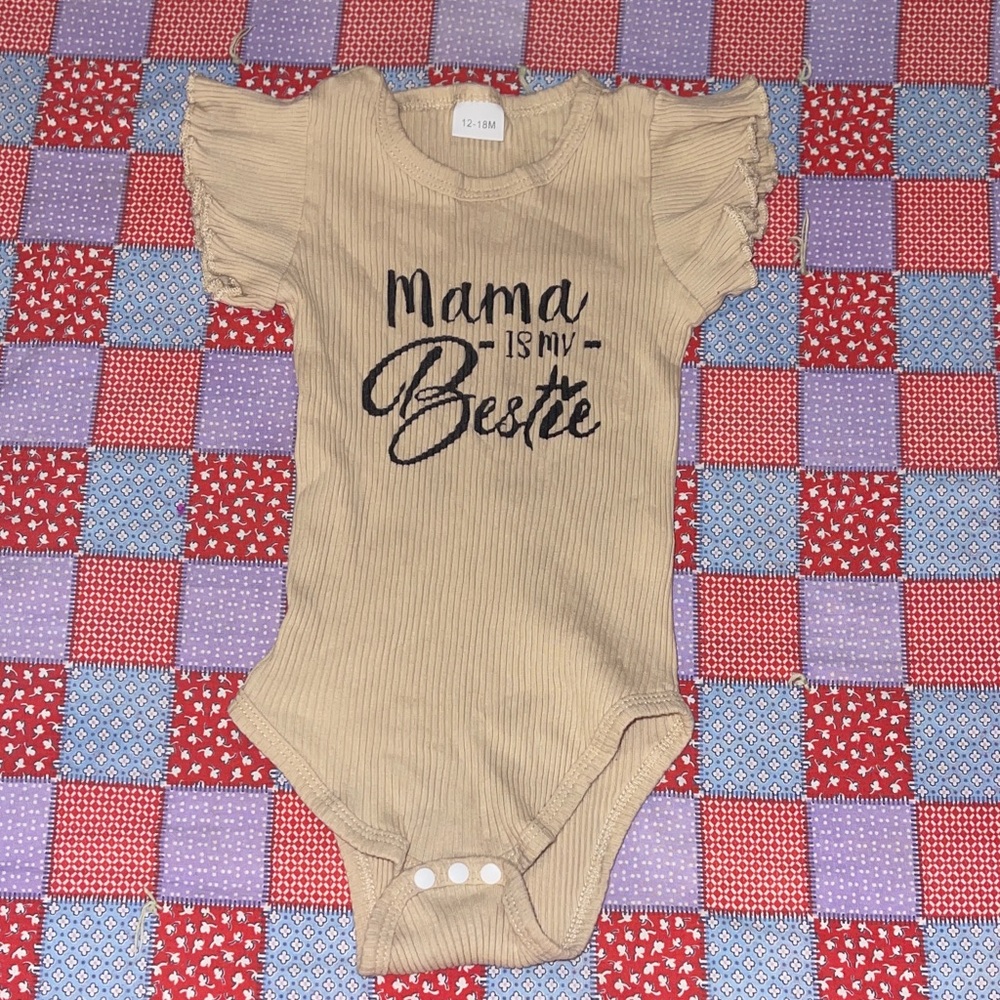 🎉SHEIN Tan 'Mama is My Bestie' Kids Bodysuit. E338